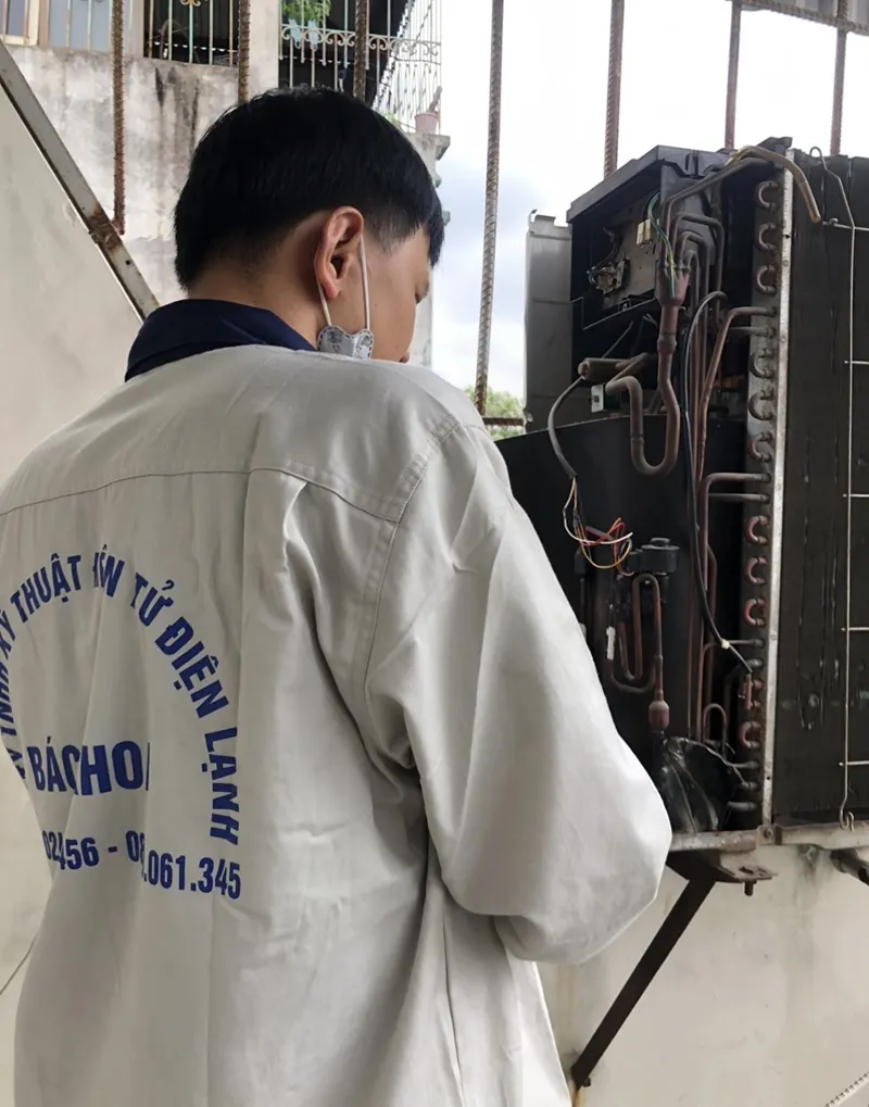 sửa chữa điều hòa Daikin 