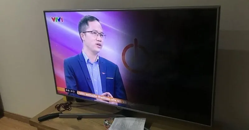 Thumbnail Tìm hiểu nguyên nhân tivi bị đen góc màn hình và cách khắc phục hiệu quả